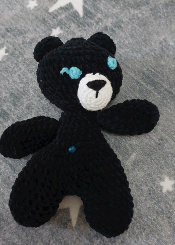 Beyaz ve Siyah Peluş Oyuncak Ayılar - Görsel 3