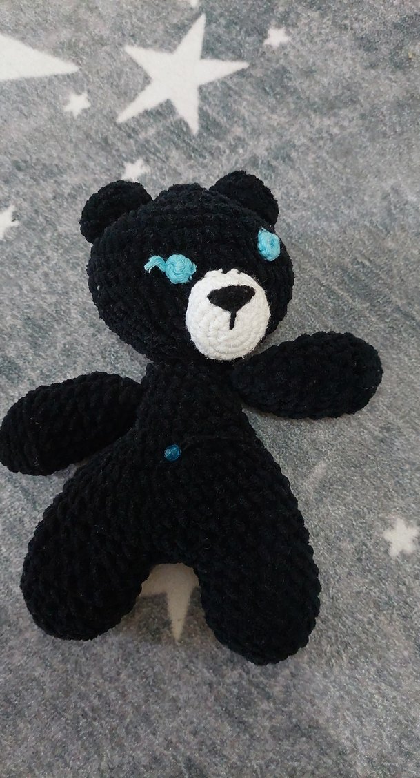 Beyaz ve Siyah Peluş Oyuncak Ayılar - Görsel 3