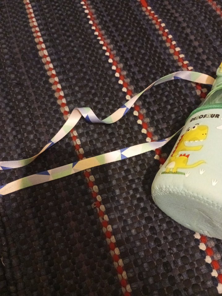 Renkli Dinozor Desenli Çocuk Matara - Görsel 3