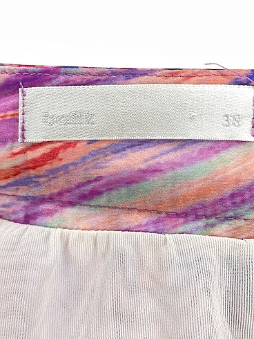 38 Beden çeşitli Renk Batik Midi Etek %70 İndirimli.
