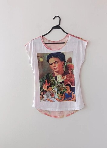 Frida baskılı arkası tül tişört 