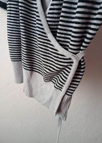 Adil Işık Gri Çizgili v kruvaze yakalı ince hırka - Görsel 11