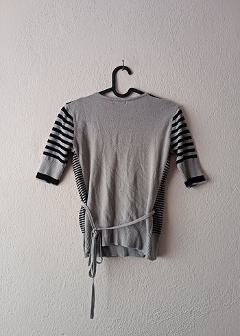 Adil Işık Gri Çizgili v kruvaze yakalı ince hırka - Görsel 4