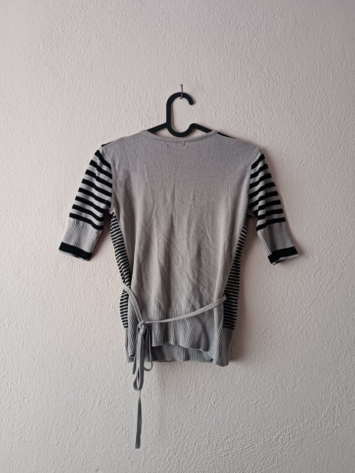 Adil Işık Gri Çizgili v kruvaze yakalı ince hırka - Görsel 4