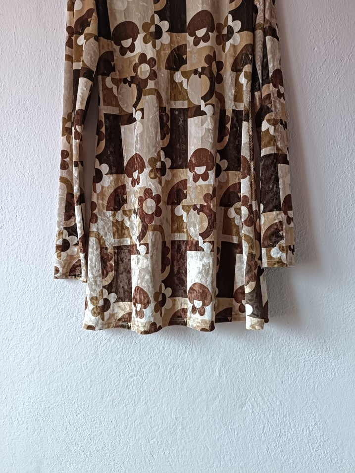 Bershka marka Uzun Kollu Desenli Kadife elbise - Görsel 4