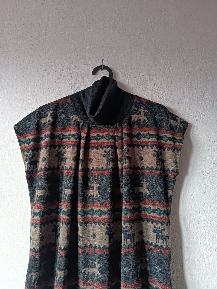 Geyik Desenli Boğazlı Kolsuz Yünlü Midi Elbise - Görsel 3