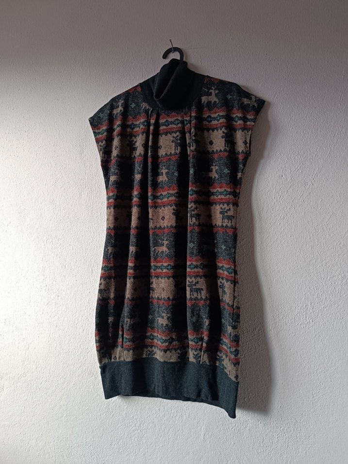 Geyik Desenli Boğazlı Kolsuz Yünlü Midi Elbise - Görsel 5