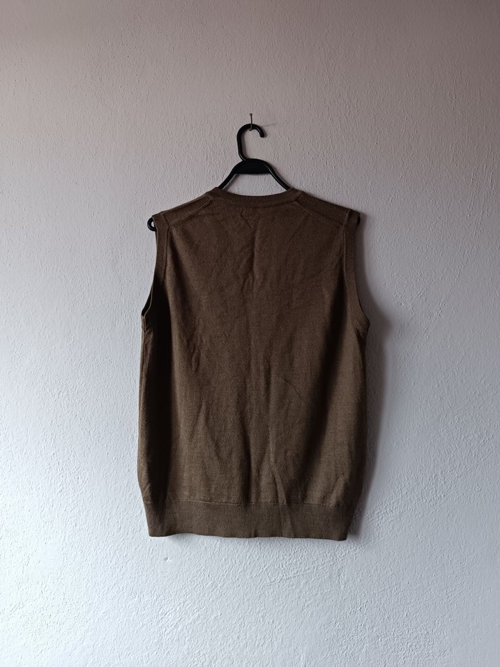 Kahverengi V Yakalı Yün Süveter - Görsel 2