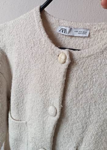 Zara ekru renk düğmeli kısa hırka/kazak - Görsel 5