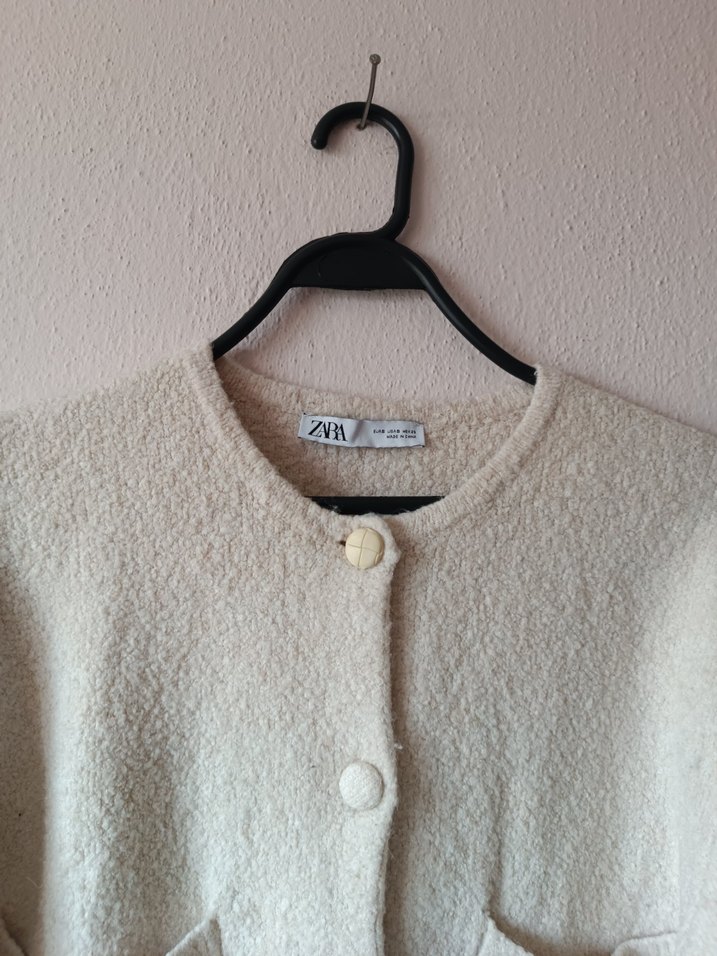 Zara ekru renk düğmeli kısa hırka/kazak - Görsel 3