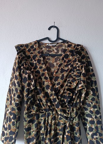 Mango haki kamuflaj desenli kruvaze elbise - Görsel 3