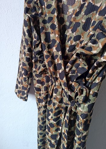 Mango haki kamuflaj desenli kruvaze elbise - Görsel 8