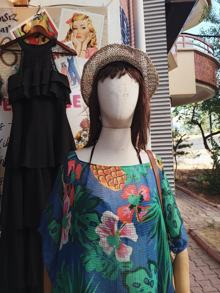 Çiçekli ananas desenli pareo elbise - Görsel 3