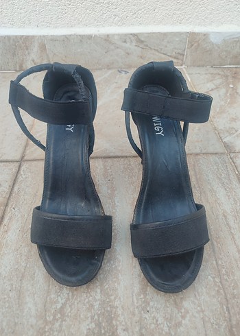 39 Beden Siyah Stiletto Topuklu Kadın Sandalet