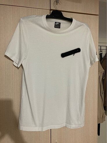 nike tech flecee tshirt