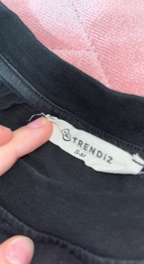 Siyah Kısa Kollu Tişört - Görsel 3