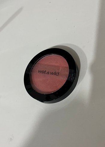 Wet n wild