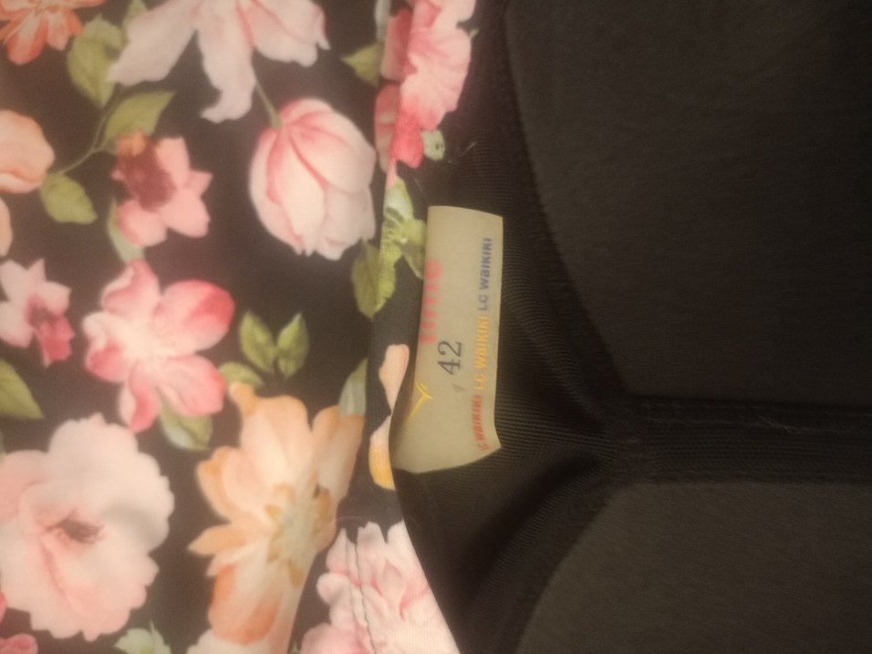 Çiçek Desenli Kadın Mayo - Görsel 4