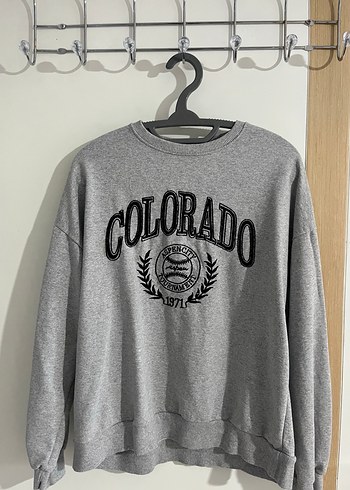 Gri Renk Colorado Baskılı Kadın Sweatshirt