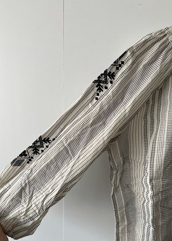 Nakışlı Püsküllü Bej Keten Bohem Bluz - Görsel 2