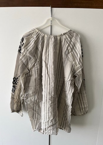 Nakışlı Püsküllü Bej Keten Bohem Bluz - Görsel 3
