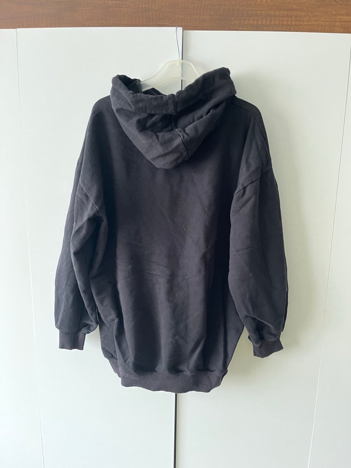 Siyah Kapüşonlu Uzun Kollu Kadın Sweatshirt - Görsel 3