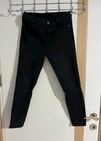 Kadın Siyah Kemerli Denim Pantolon