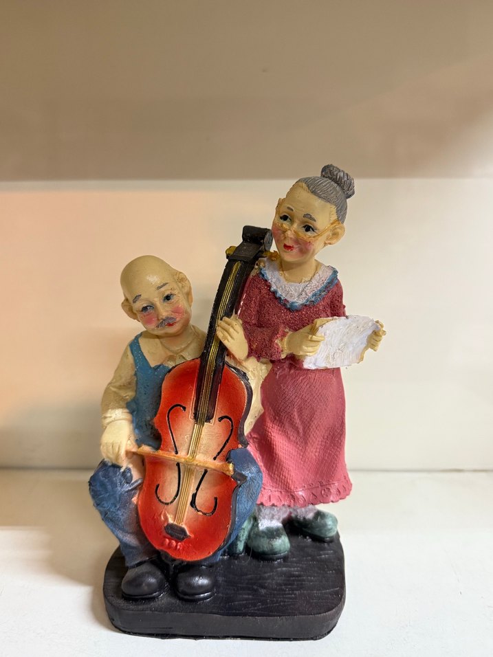 Renkli Çello Çalan Çift Biblosu - Görsel 2