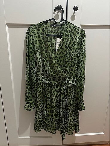 zara leopar elbise
