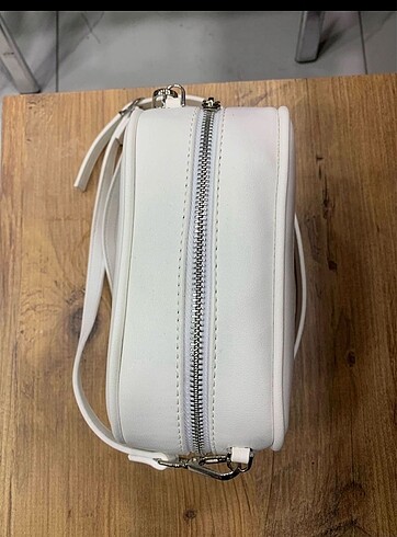 Beden beyaz Renk calvin klein çapraz askılı çanta