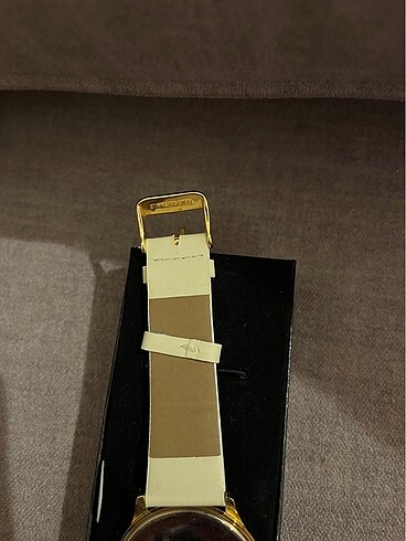 Avon Krem saat