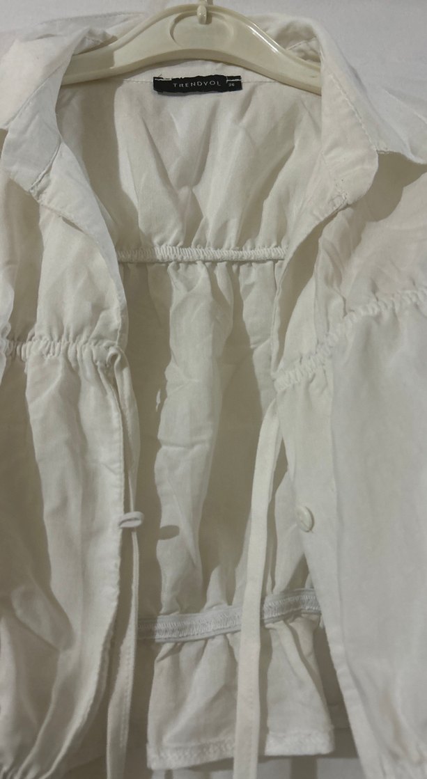 Beyaz Keten Düğmeli Uzun Kollu Kadın Gömlek - Görsel 2