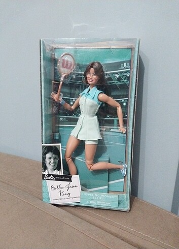 Barbie signature 