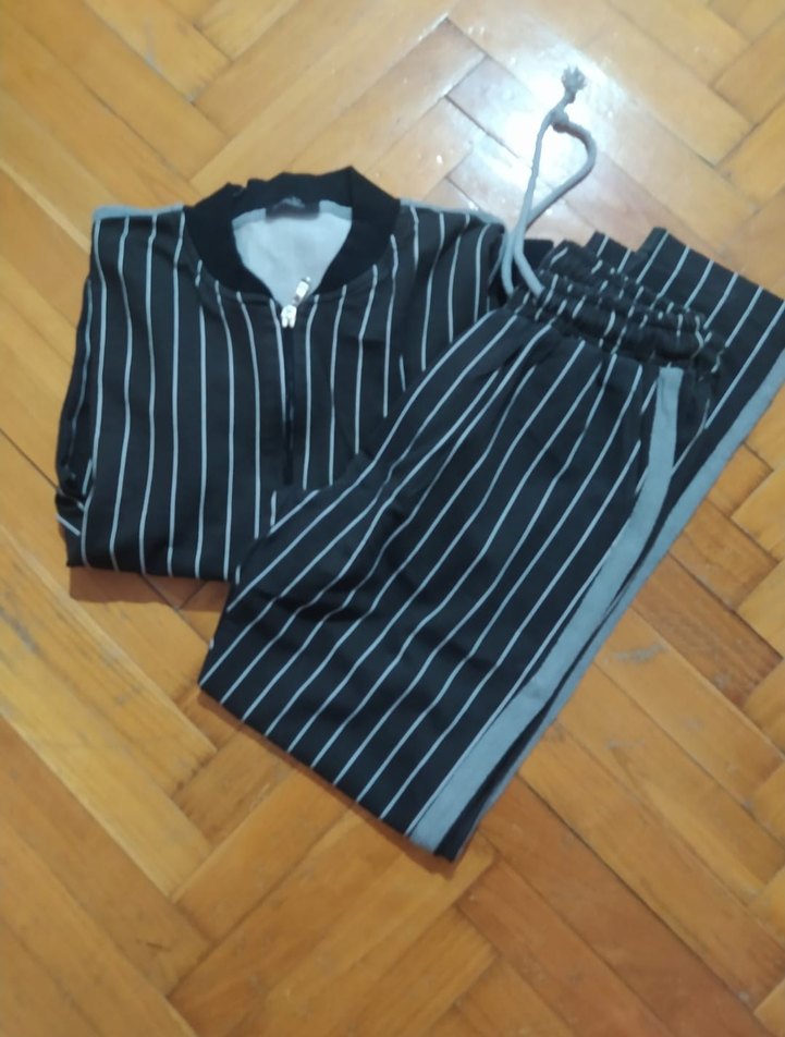 çizgili erkek takım - Görsel 2