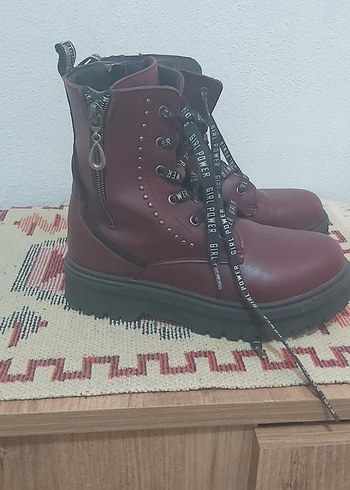 32 Beden Bordo Deri çocuk Botlar, Tokalı, Nakışlı