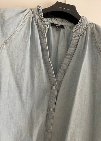 Mavi V Yaka Düğmeli Denim Gömlek - Görsel 4