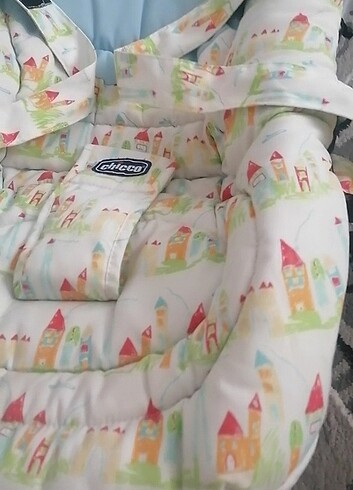 Chicco marka yer zip zip 