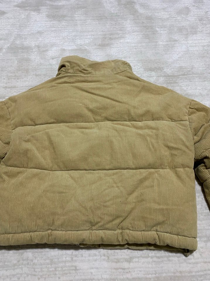 BERSHKA Bej Fermuarlı Yüksek Yakalı Kadın kısa Kışlık mont - Görsel 5