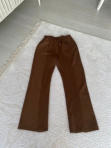 Scuba kumaş paçası yırtmaçlı pantolon 40/42 uyumlu