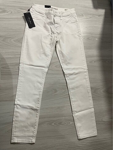 Mavi Beyaz Pantalon