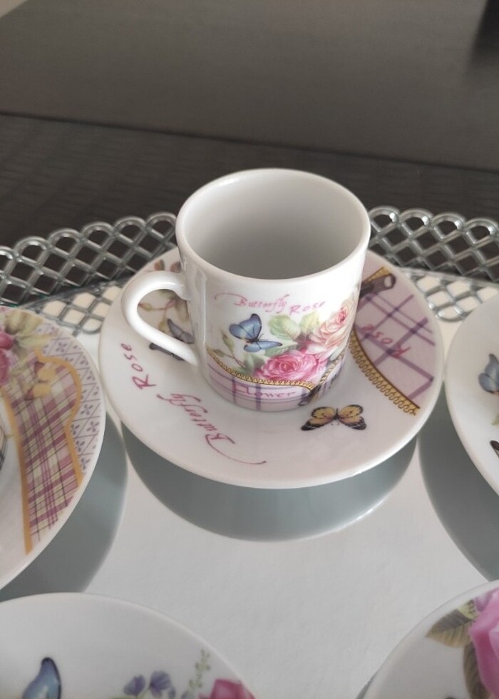 Şık kahve fincan takımı - Görsel 3