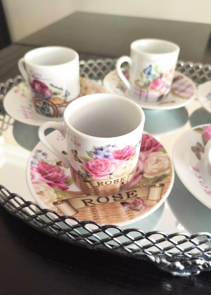 Şık kahve fincan takımı - Görsel 2