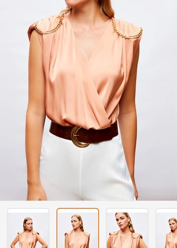 Saten Zincir Detaylı V Yaka Bodysuit - Görsel 3