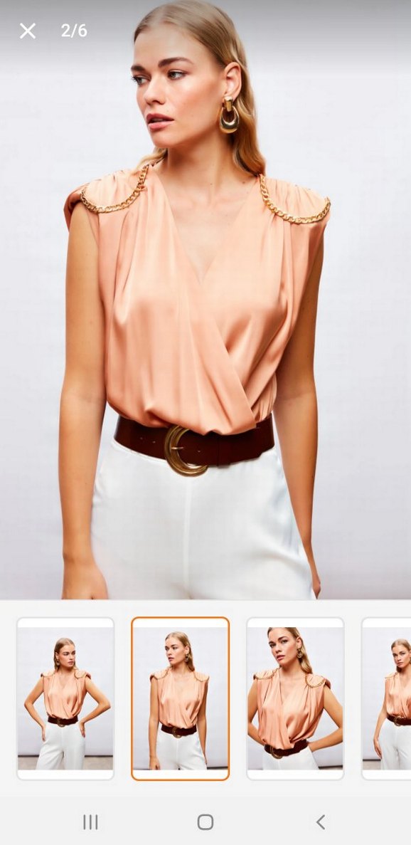 Saten Zincir Detaylı V Yaka Bodysuit - Görsel 3