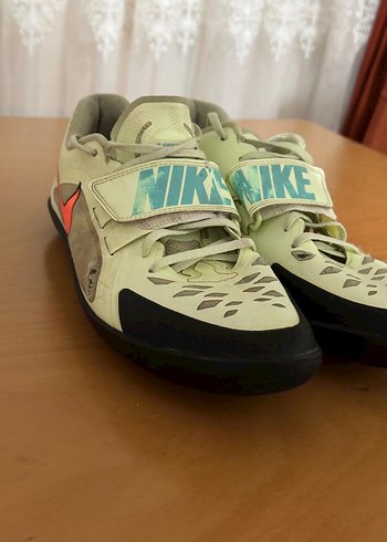 Nike 42