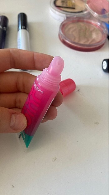  Beden essence juicy bomb