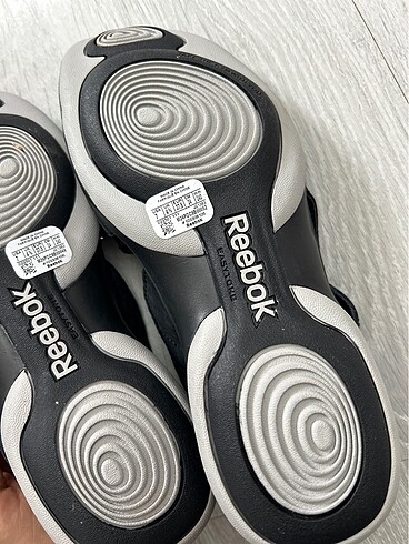 37,5 Beden Reebok ayakkabı