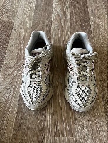 New Balance 9060 Bej Kadın Deri Sneaker