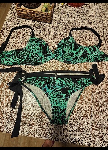 xl Beden Bikini takım 42 bed3n 