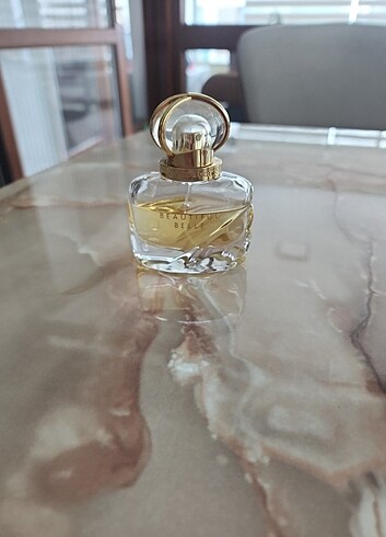 Parfüm Esterlauder tane 1.500 Tl